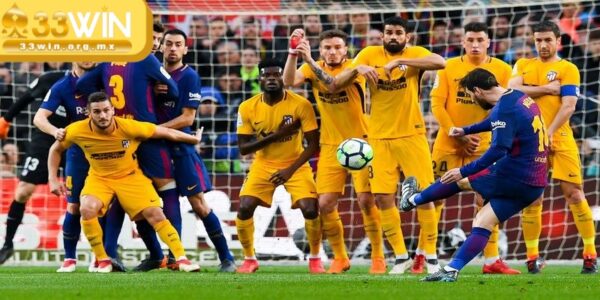 Đá phạt trực tiếp – Những quy định quan trọng trong bóng đá 3 Nắm rõ những quy định cơ bản trong tình huống đá phạt khác nhau